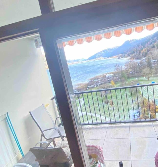 Appartement Mit Seeblick Am Ossiacher See 빌라흐 외부 사진