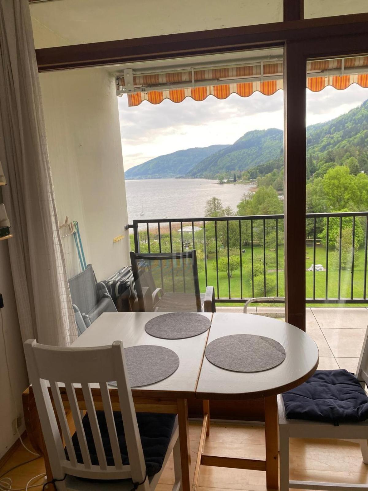 Appartement Mit Seeblick Am Ossiacher See 빌라흐 외부 사진